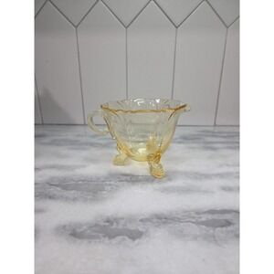 Heisey Empress Sahara Creamer, Vtg Yellow Glass, Dolphin Footed, Glass Creamer‎